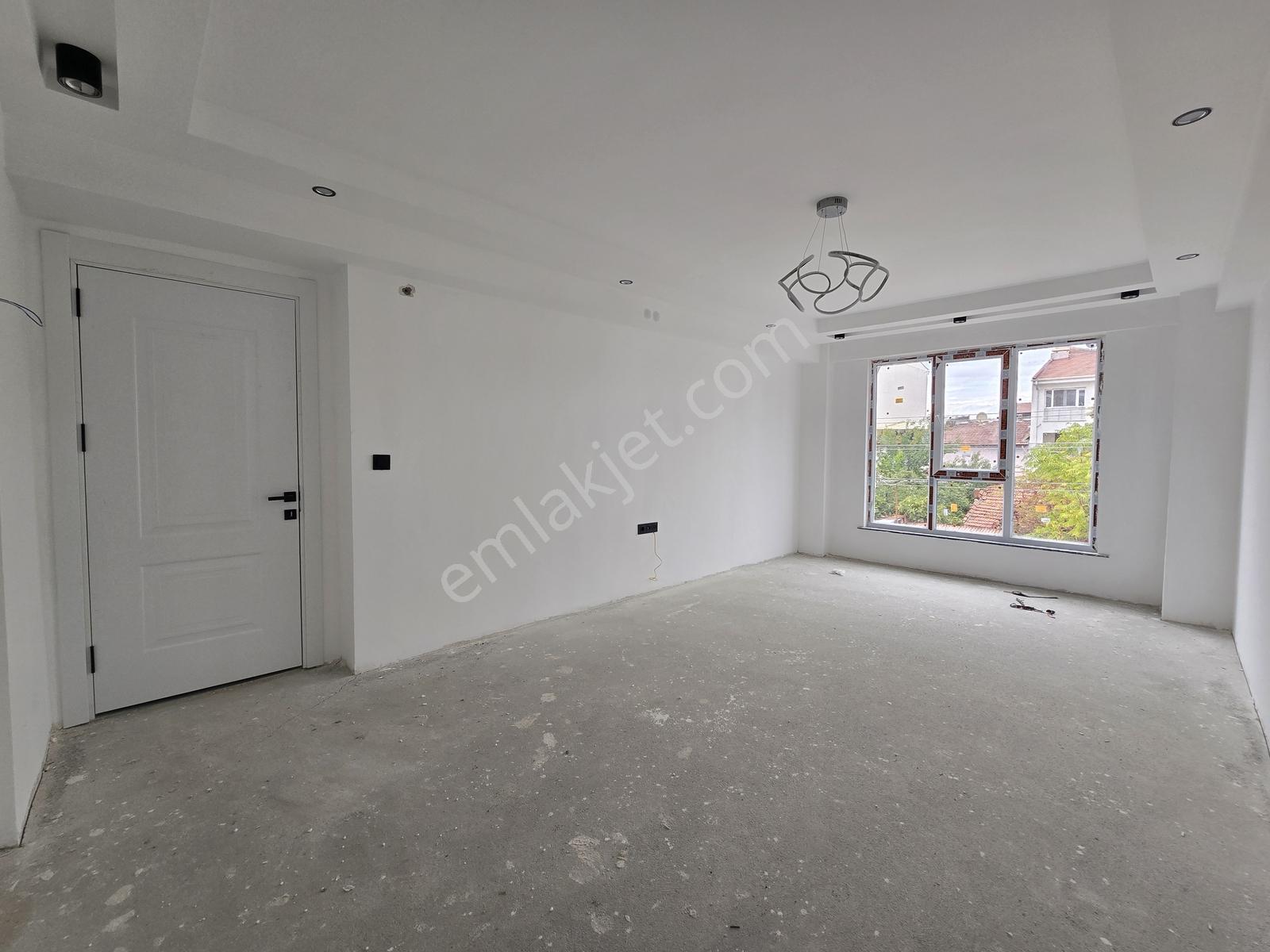 Rw Nest'ten Zafer Mh Yerden Isıtmalı, Asansörlü 2+1 Daire — fotoğraf 7