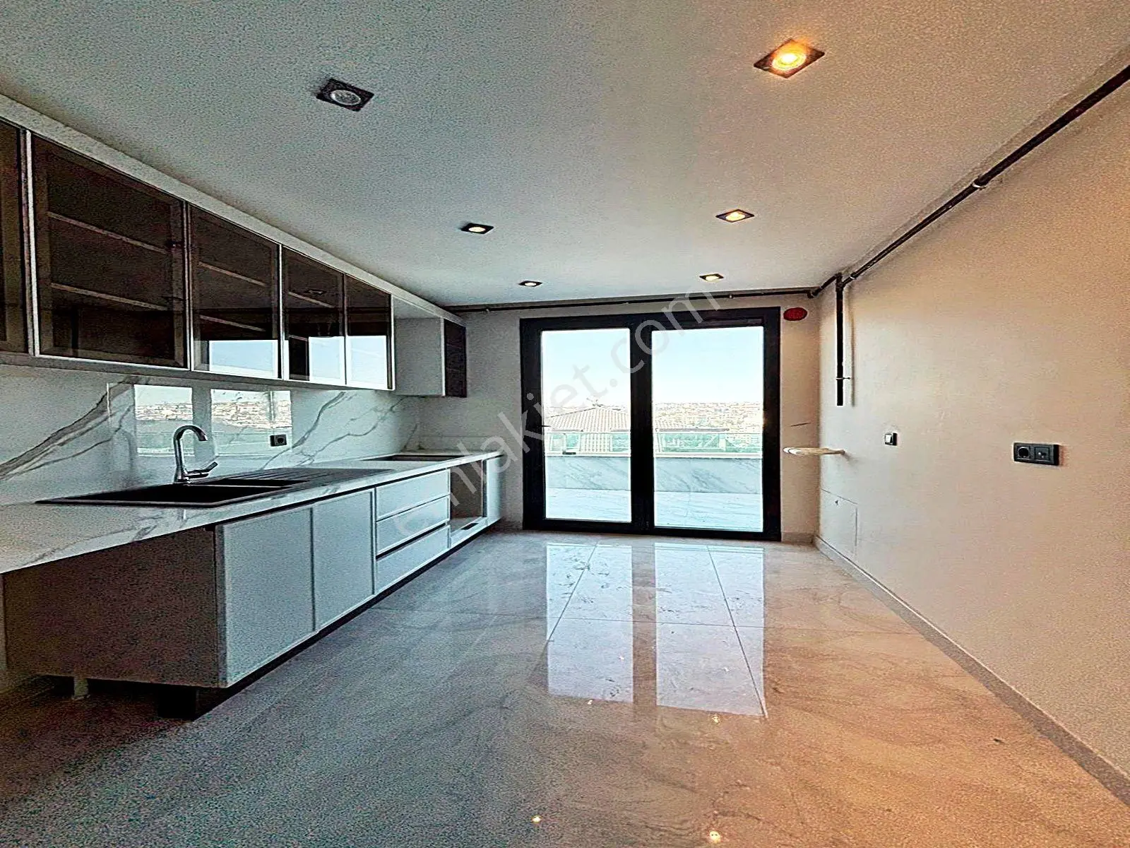 Yıldırım Yapı'dan Kavaklı'da Kapalı Otoparklı %90 Krediye Uygun 4+2 Teraslı Sıfır Dubleks Daire! — fotoğraf 3