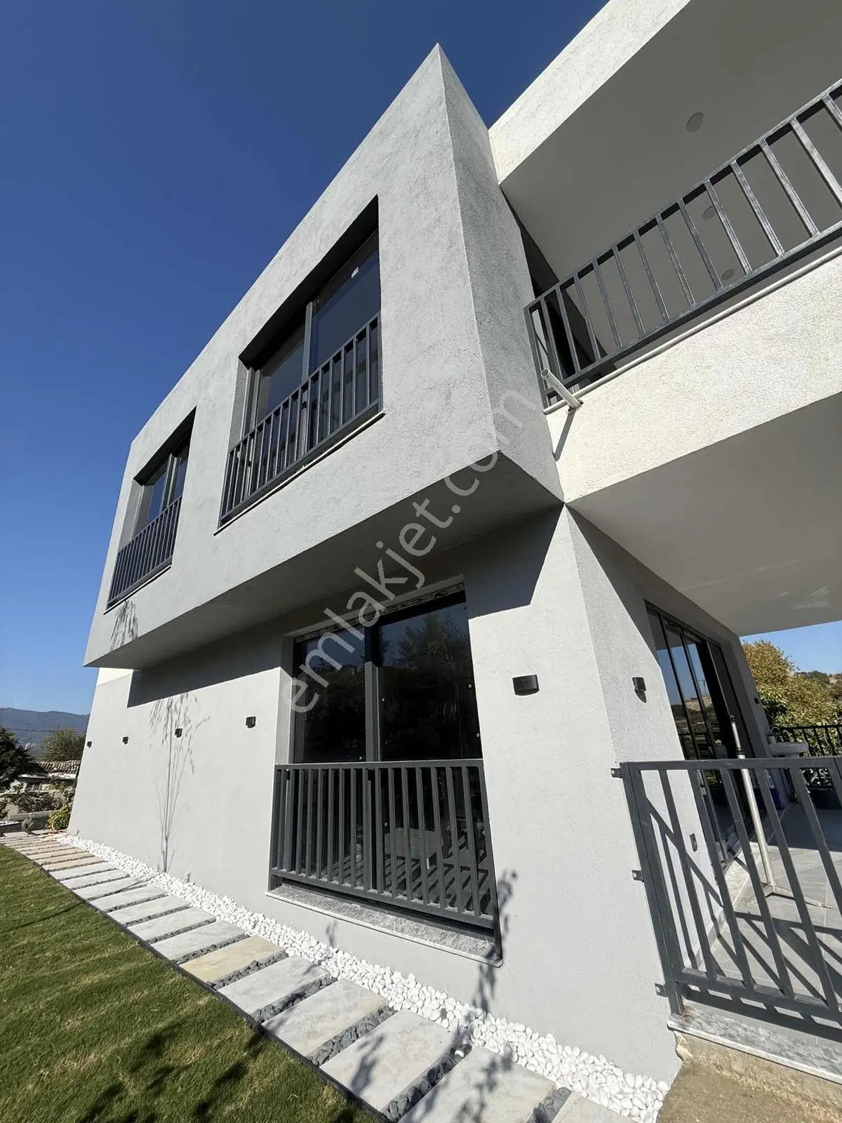 Muhtarım Emlaktan Satılık Villa — fotoğraf 2