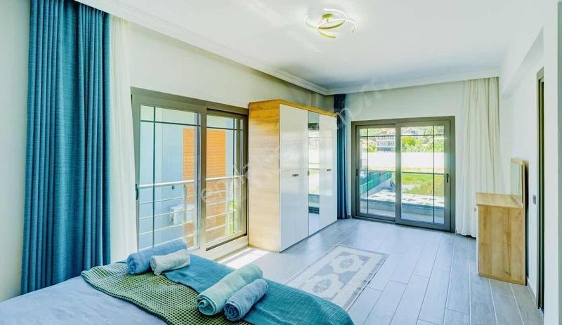 Karagedik'te 4+1 Müstakil Villa — fotoğraf 2