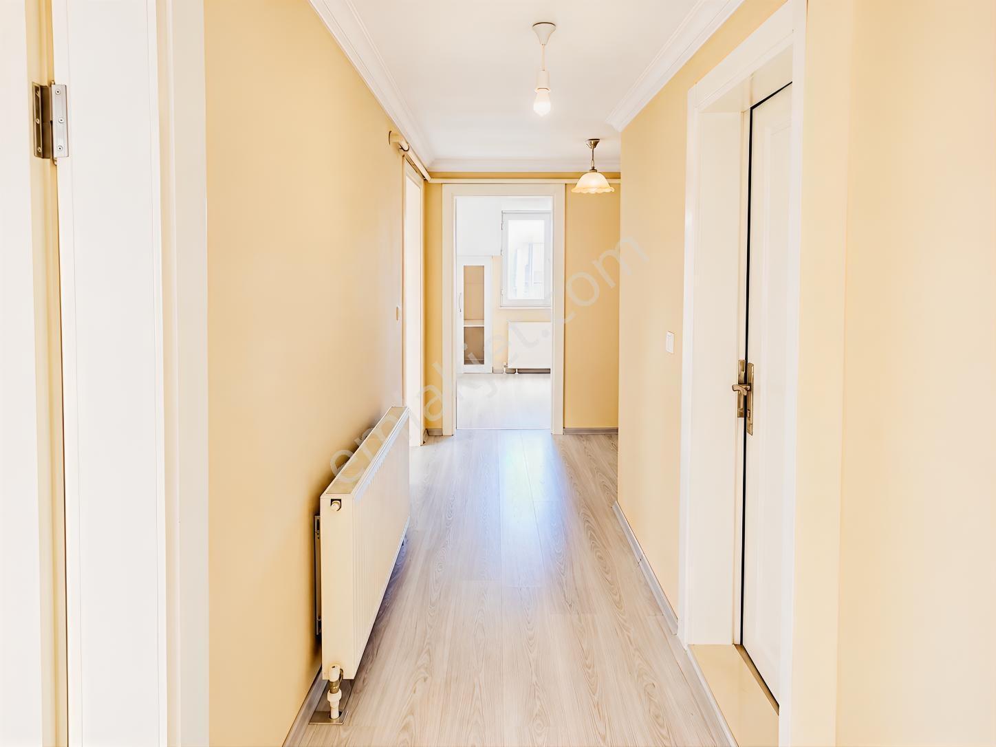 Century21den Cumhuriyetde 120 M² Net 3+1 Acil Satılık — fotoğraf 7