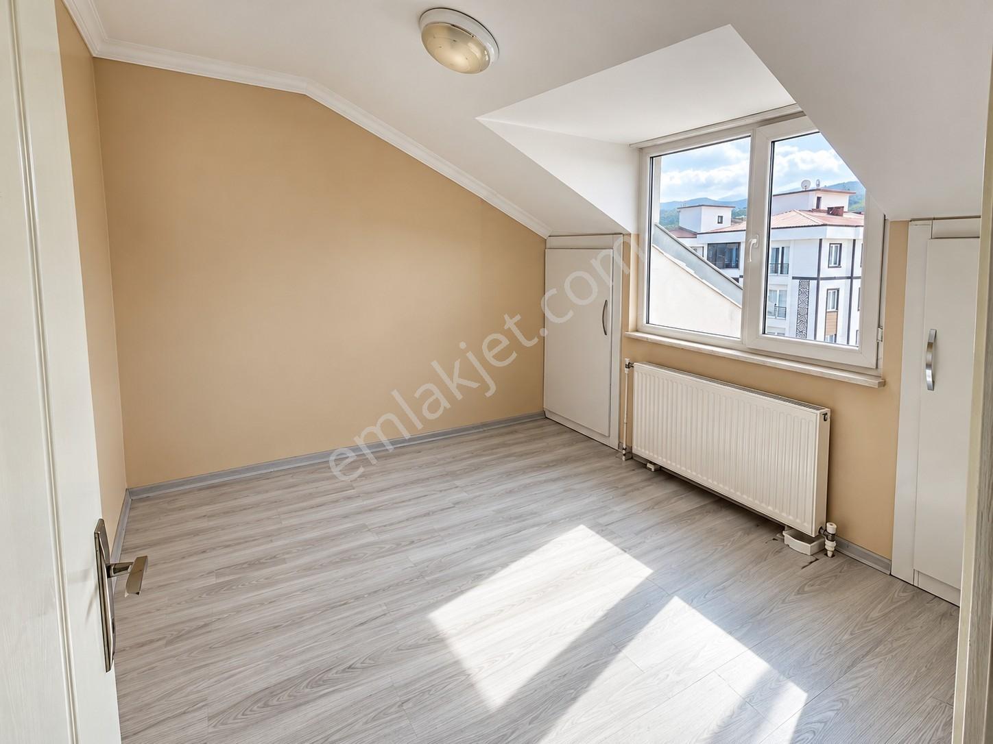 Century21den Cumhuriyetde 120 M² Net 3+1 Acil Satılık — fotoğraf 8