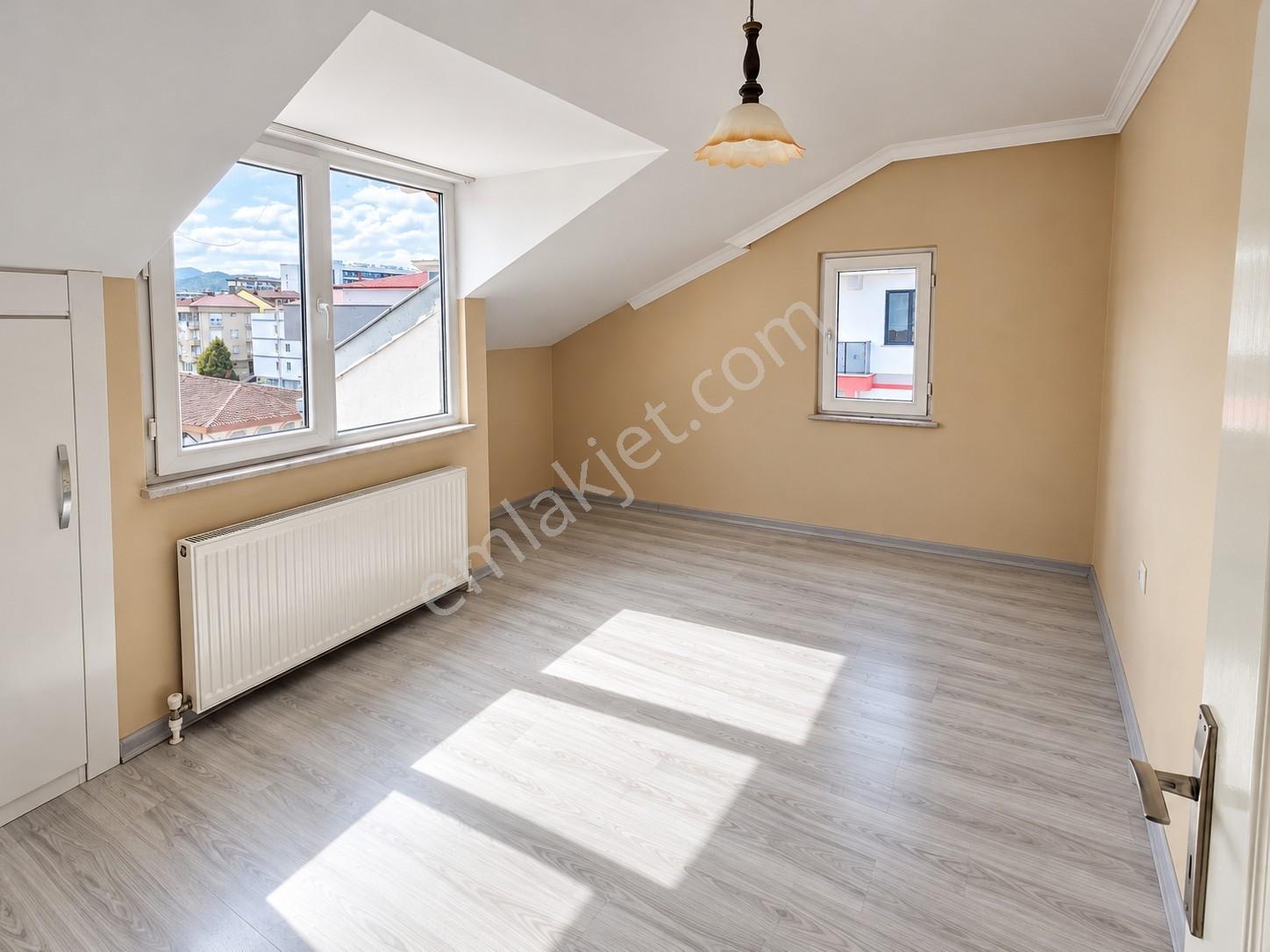 Century21den Cumhuriyetde 120 M² Net 3+1 Acil Satılık — fotoğraf 11