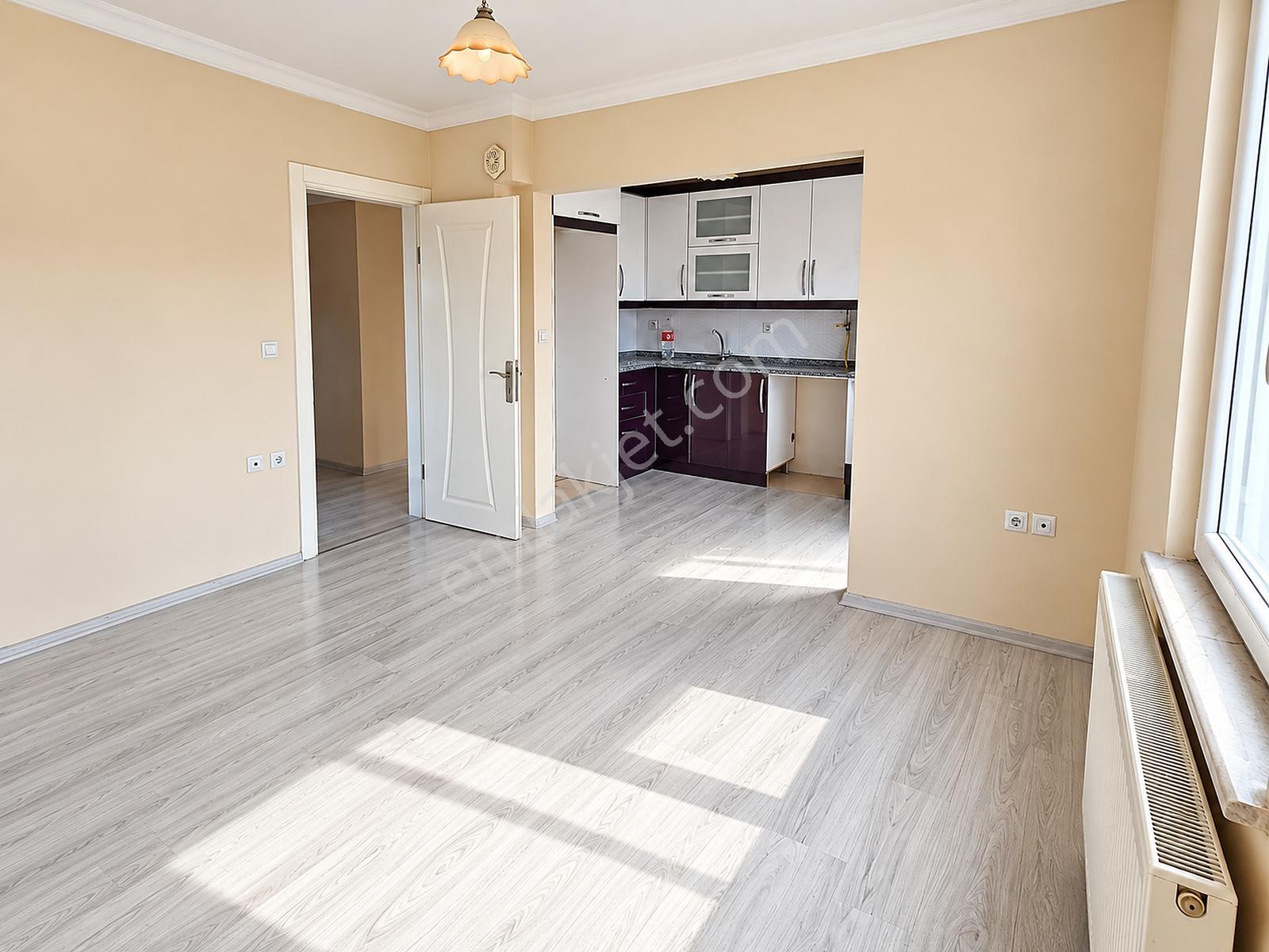 Century21den Cumhuriyetde 120 M² Net 3+1 Acil Satılık — fotoğraf 14