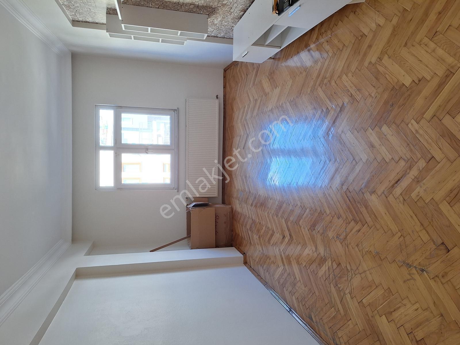Eyüp Merkez Mahallesinde 3+1 Ferah Manzaralı Akkuzu G.menkulden! — fotoğraf 5