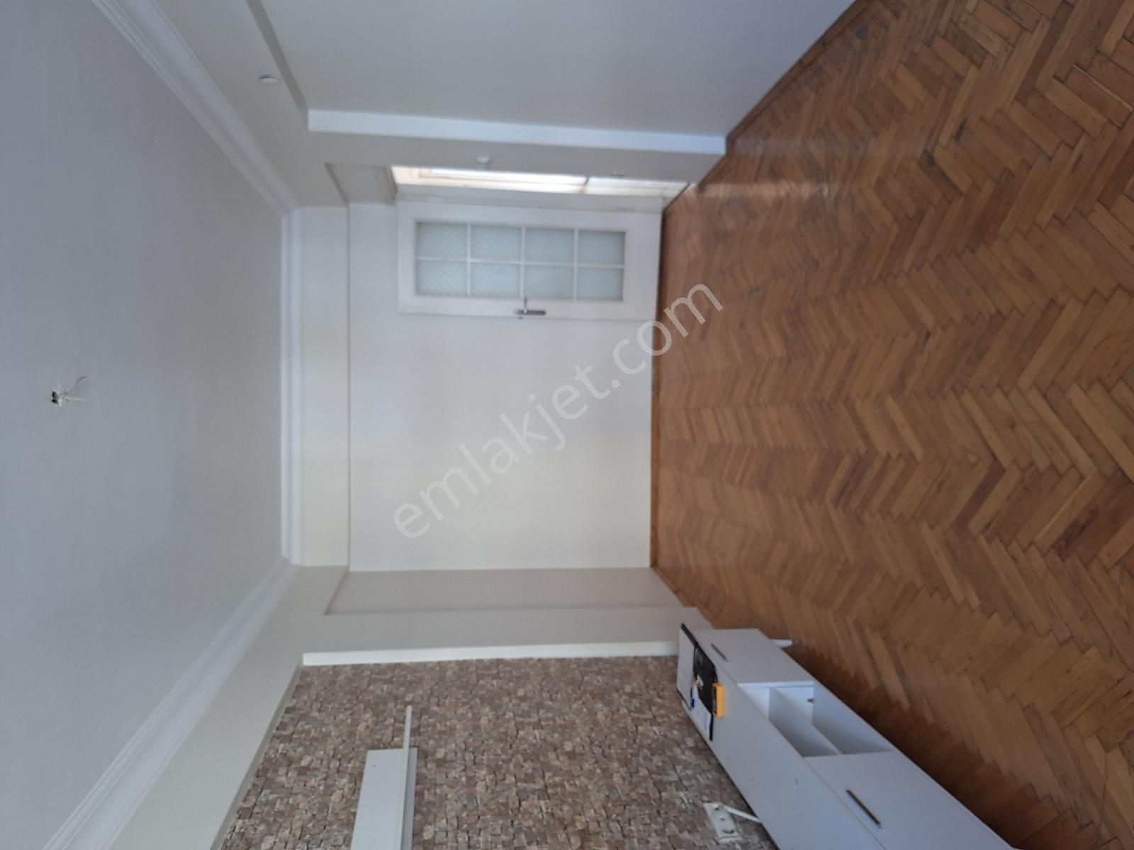 Eyüp Merkez Mahallesinde 3+1 Ferah Manzaralı Akkuzu G.menkulden! — fotoğraf 6