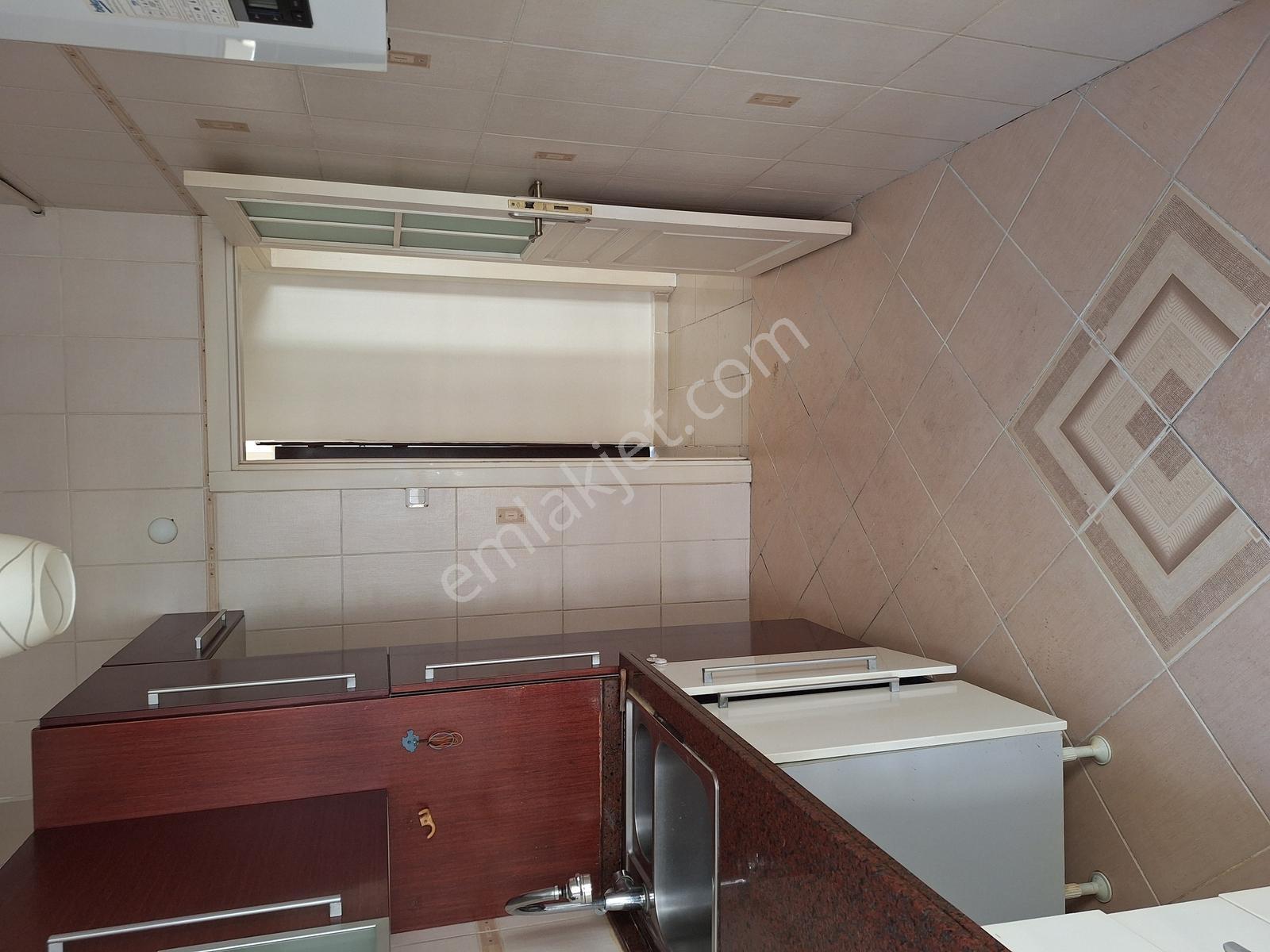 Eyüp Merkez Mahallesinde 3+1 Ferah Manzaralı Akkuzu G.menkulden! — fotoğraf 9