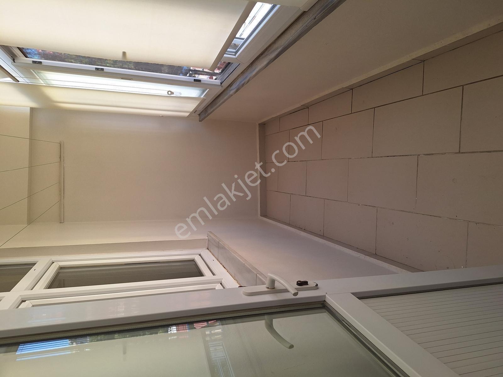 Eyüp Merkez Mahallesinde 3+1 Ferah Manzaralı Akkuzu G.menkulden! — fotoğraf 11