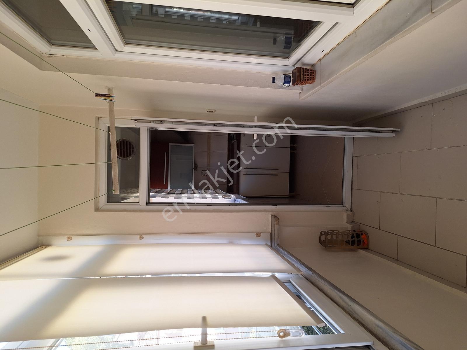 Eyüp Merkez Mahallesinde 3+1 Ferah Manzaralı Akkuzu G.menkulden! — fotoğraf 12