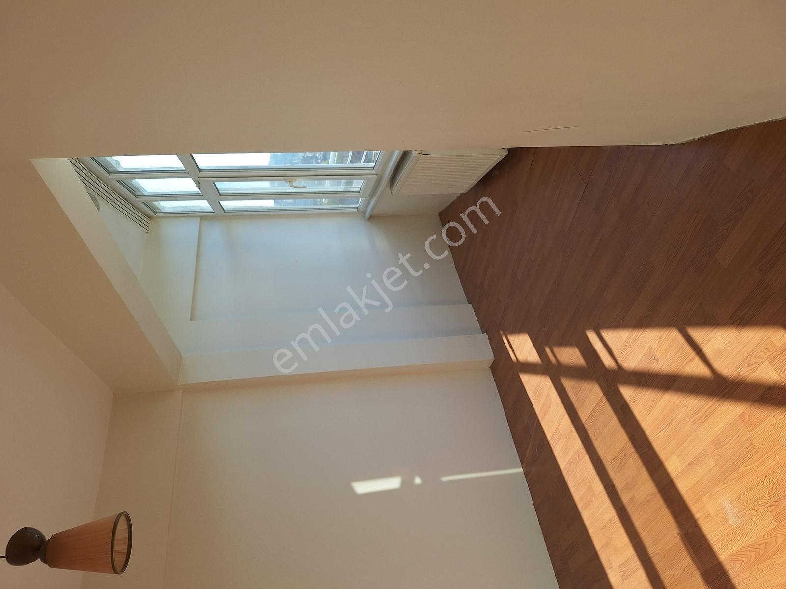 Eyüp Merkez Mahallesinde 3+1 Ferah Manzaralı Akkuzu G.menkulden! — fotoğraf 15