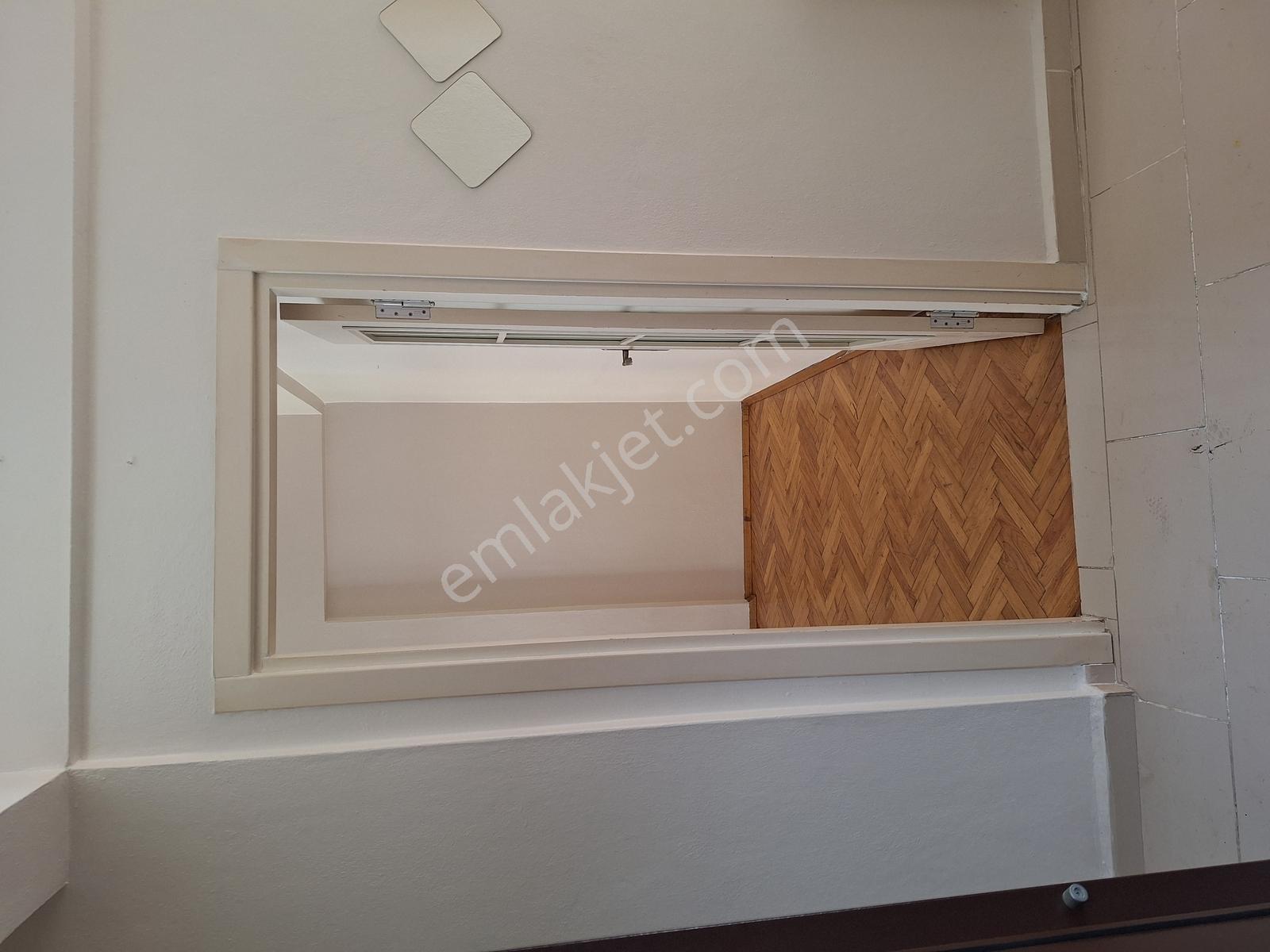 Eyüp Merkez Mahallesinde 3+1 Ferah Manzaralı Akkuzu G.menkulden! — fotoğraf 16
