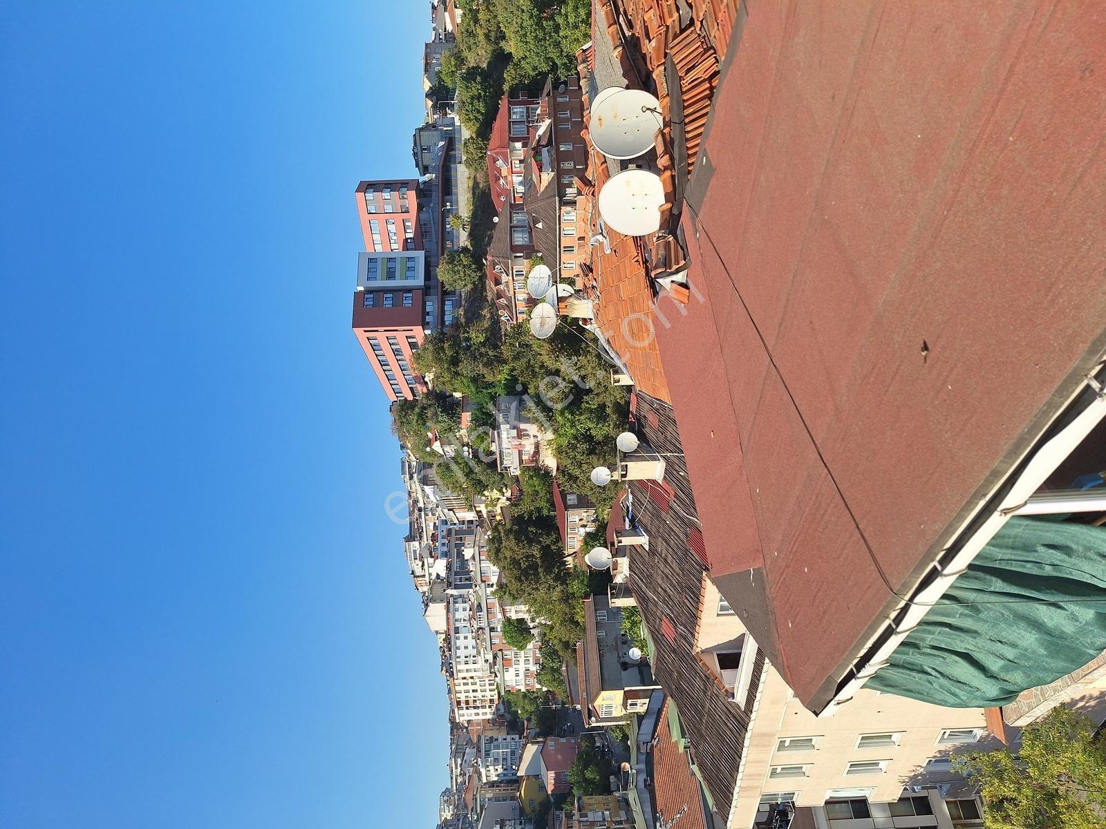 Eyüp Merkez Mahallesinde 3+1 Ferah Manzaralı Akkuzu G.menkulden! — fotoğraf 29