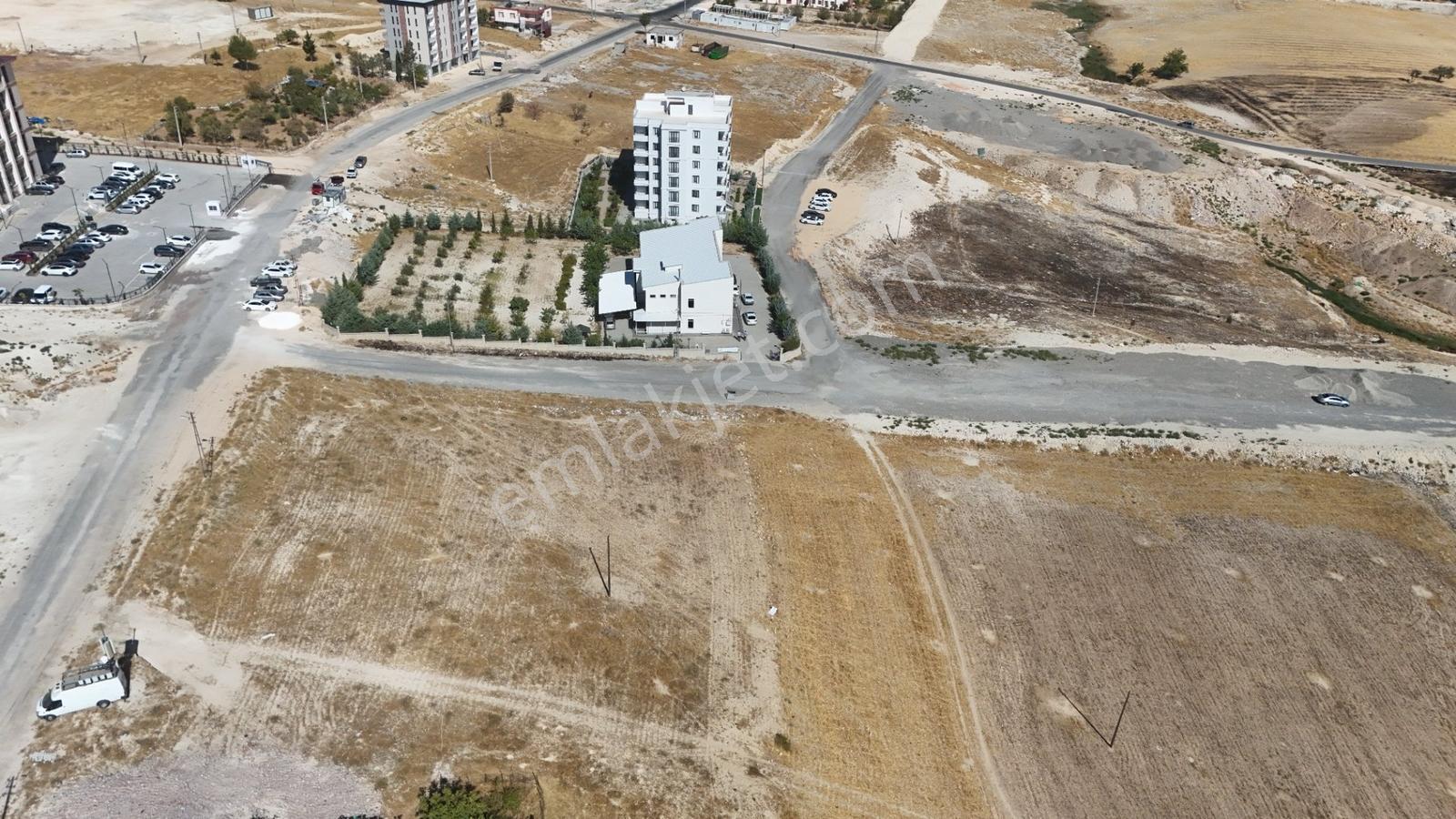 Hakev'den Yeni Adliyeye Karşısında Satılık Blok Yeri — fotoğraf 4