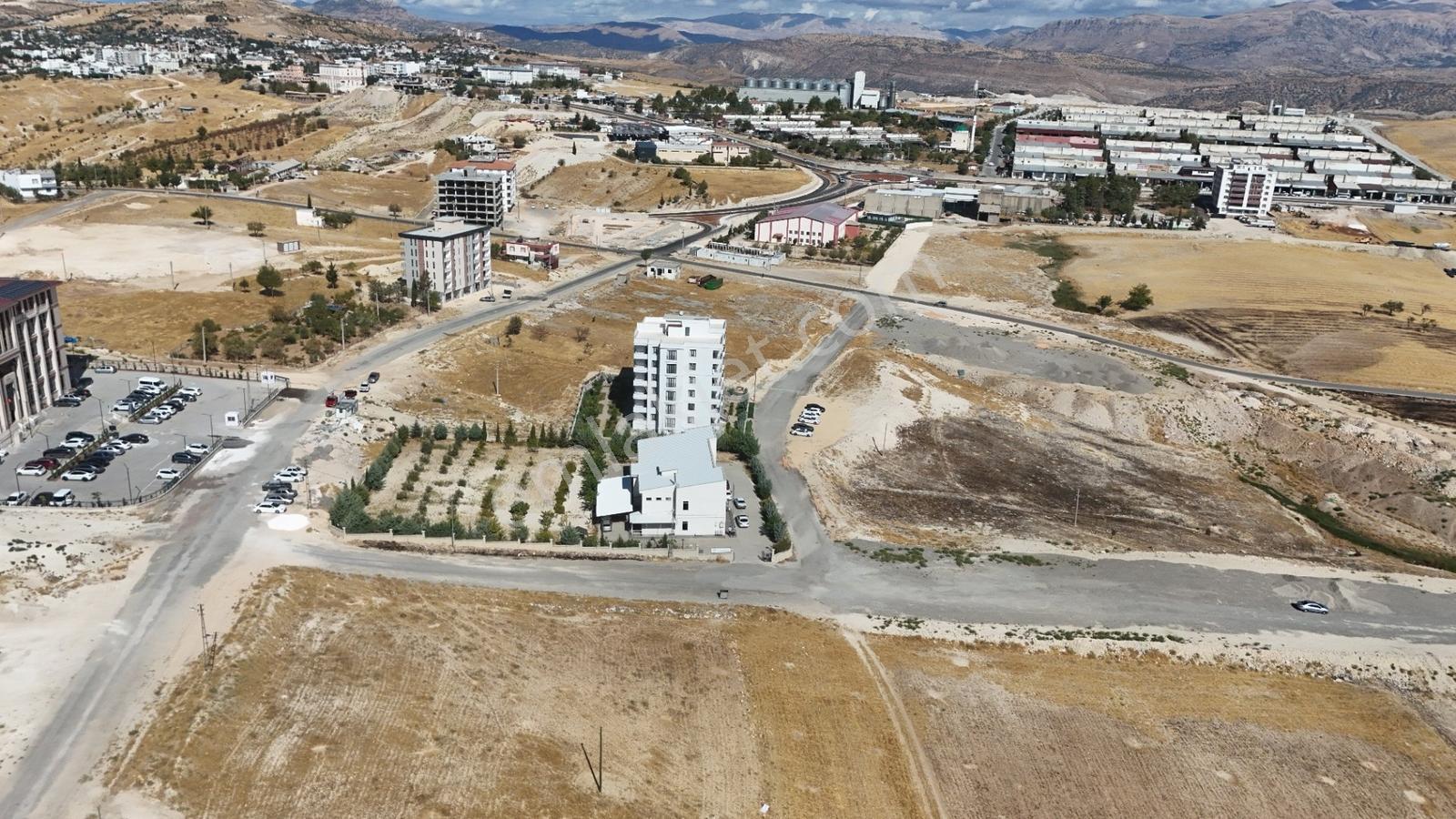 Hakev'den Yeni Adliyeye Karşısında Satılık Blok Yeri — fotoğraf 5
