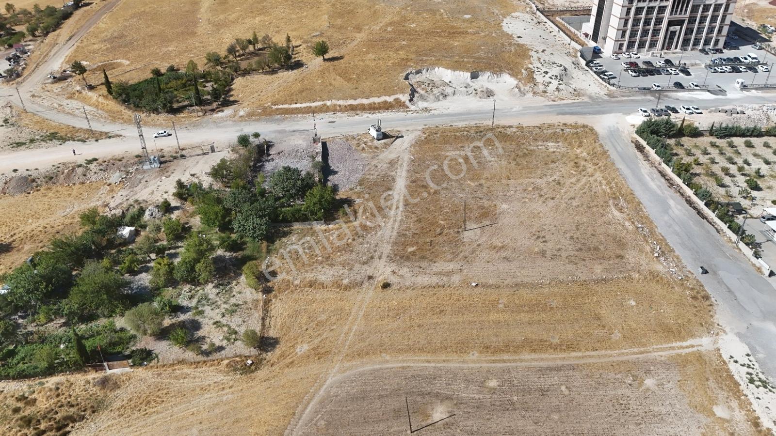 Hakev'den Yeni Adliyeye Karşısında Satılık Blok Yeri — fotoğraf 7