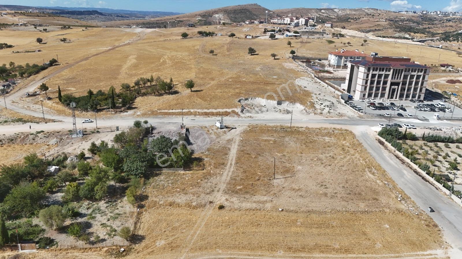 Hakev'den Yeni Adliyeye Karşısında Satılık Blok Yeri — fotoğraf 9