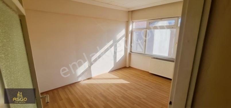 Asgodan Bakımlı Satılık Daire 2+1 — fotoğraf 2
