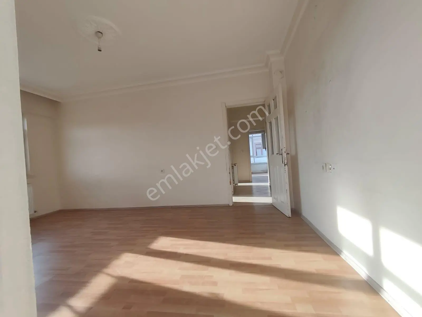 Yılmaz Gayrimenkulden Asansörlü Cadde Üzeri Masrafsız 3+1 Öncephe 3 Kat Satılık Daire Pazarlık Var — fotoğraf 18