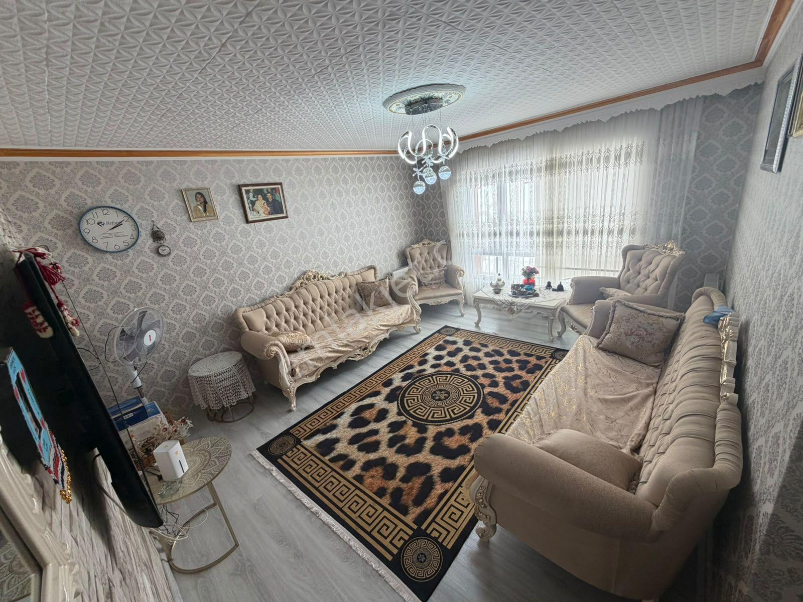 Hayal'den Malazgirt Mah'de 6+2 Tek Tapu Çift Daire Full Yapılı — fotoğraf 7