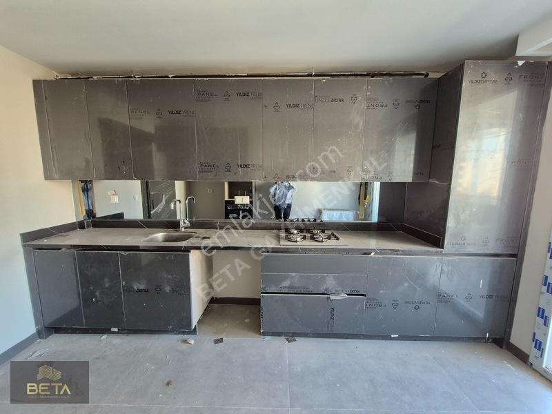 Kıyıboyunda Sosyal Donatılı Sitede Havuz Manzaralı Lüx 3+1 Daire — fotoğraf 2