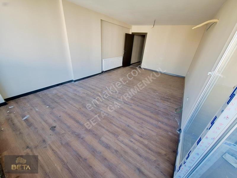 Kıyıboyunda Sosyal Donatılı Sitede Havuz Manzaralı Lüx 3+1 Daire — fotoğraf 11