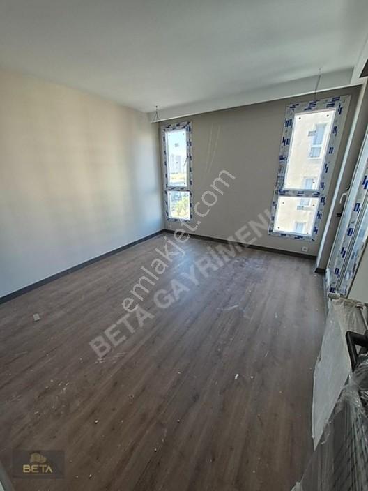 Kıyıboyunda Sosyal Donatılı Sitede Havuz Manzaralı Lüx 3+1 Daire — fotoğraf 16