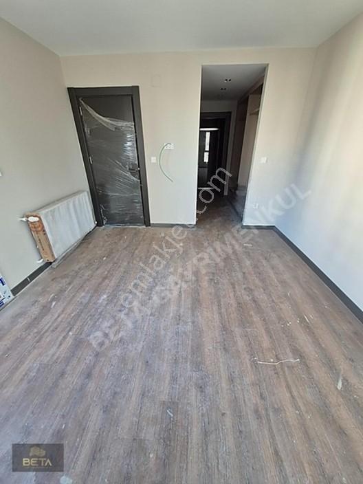 Kıyıboyunda Sosyal Donatılı Sitede Havuz Manzaralı Lüx 3+1 Daire — fotoğraf 17