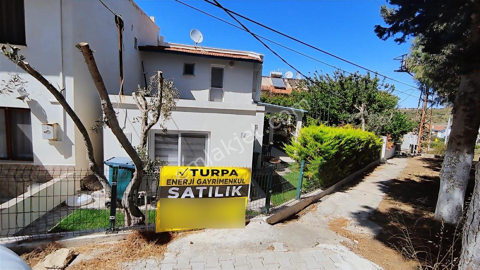Çeşme Burcu Sitesinde Full Tadilatlı Büyük Bahçeli 3+1 Villa!!! — fotoğraf 4