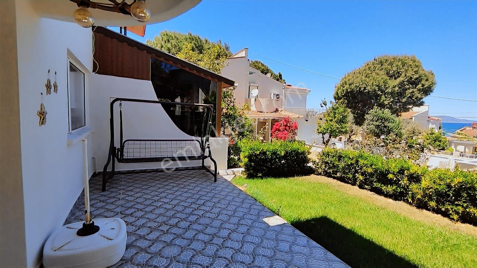 Çeşme Burcu Sitesinde Full Tadilatlı Büyük Bahçeli 3+1 Villa!!! — fotoğraf 5