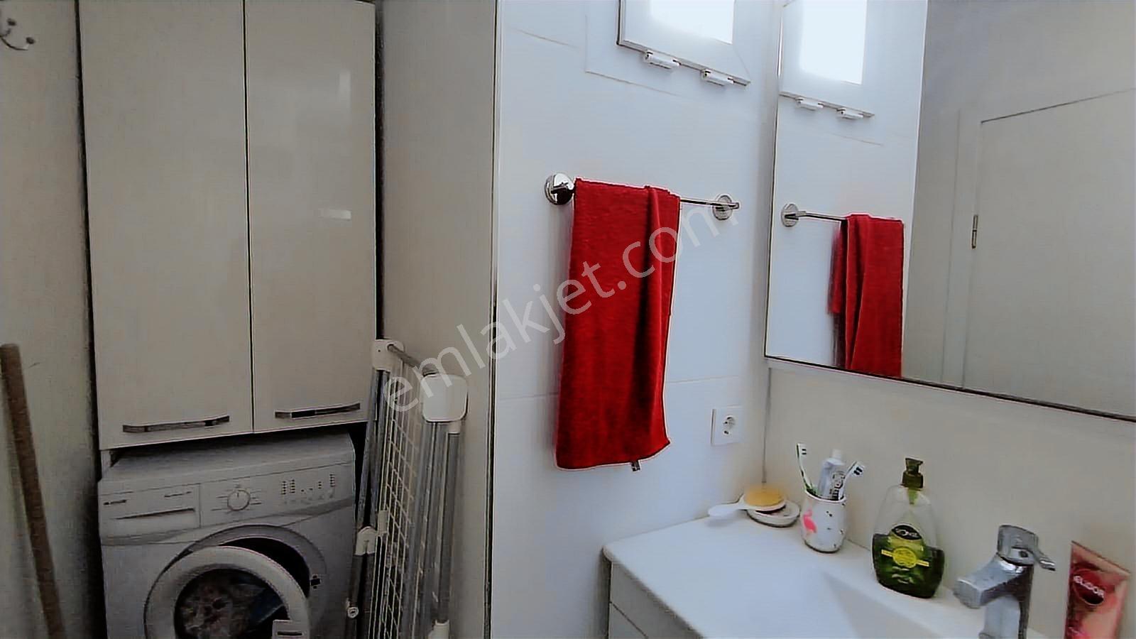 Çeşme Burcu Sitesinde Full Tadilatlı Büyük Bahçeli 3+1 Villa!!! — fotoğraf 15