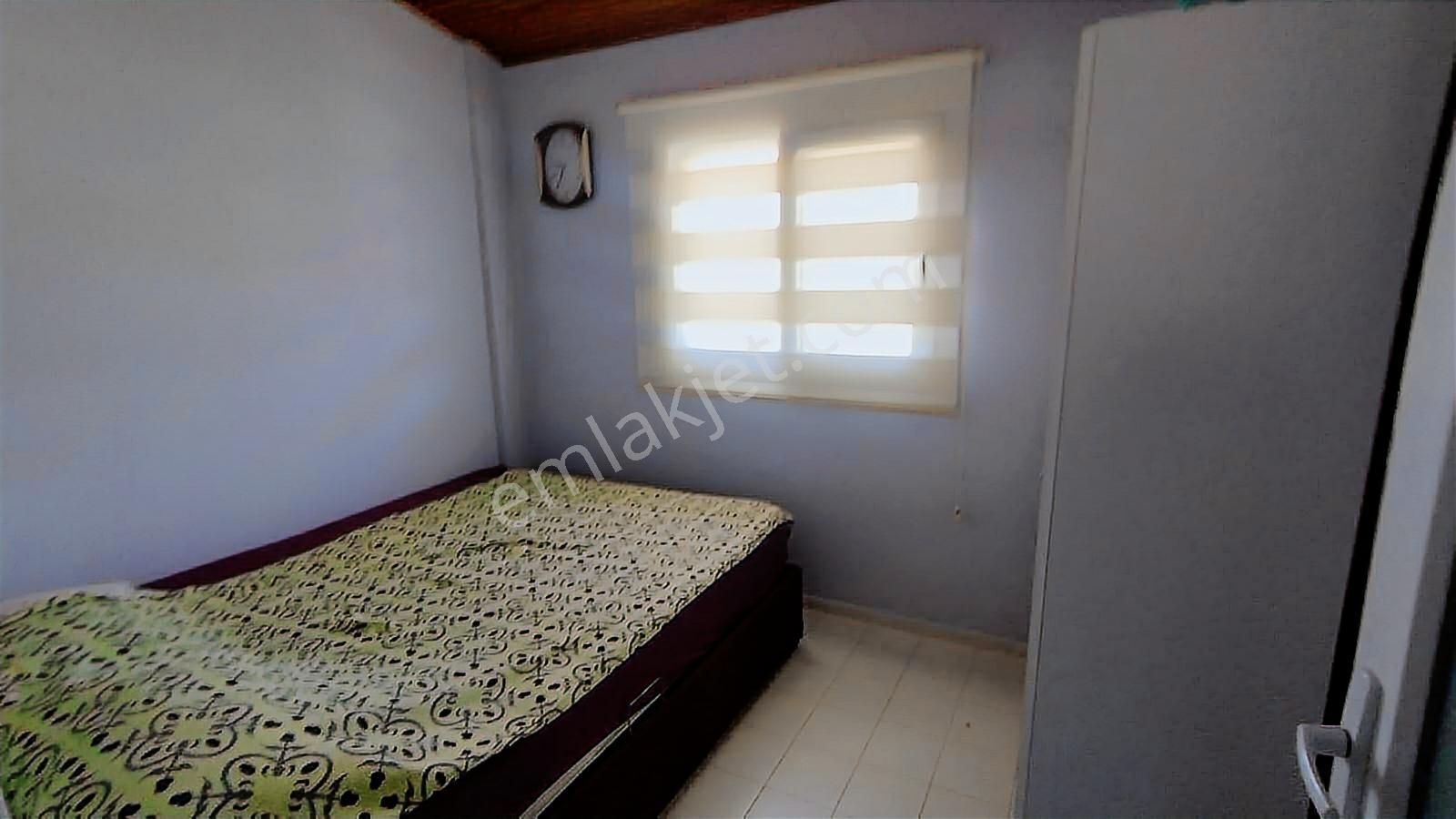 Çeşme Burcu Sitesinde Full Tadilatlı Büyük Bahçeli 3+1 Villa!!! — fotoğraf 26