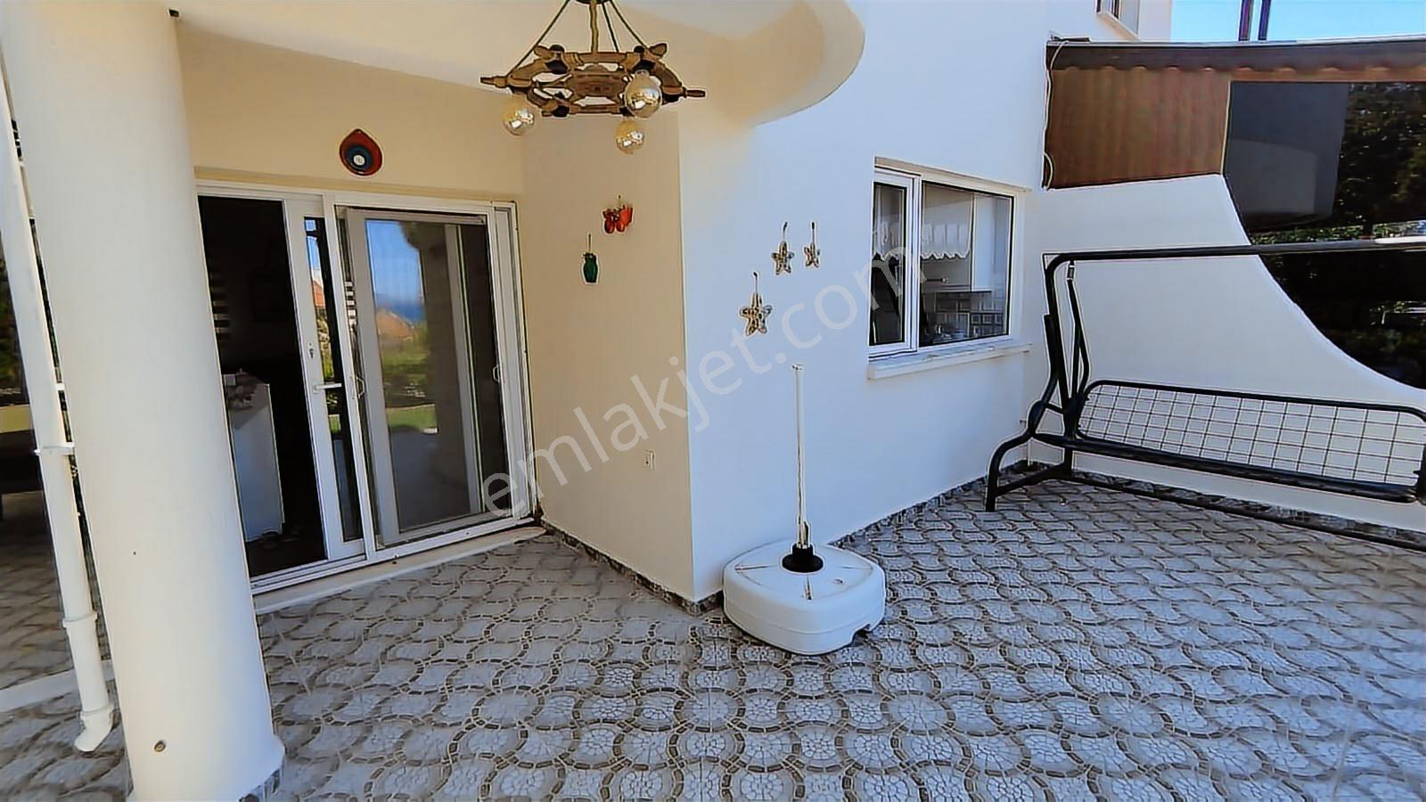 Çeşme Burcu Sitesinde Full Tadilatlı Büyük Bahçeli 3+1 Villa!!! — fotoğraf 29
