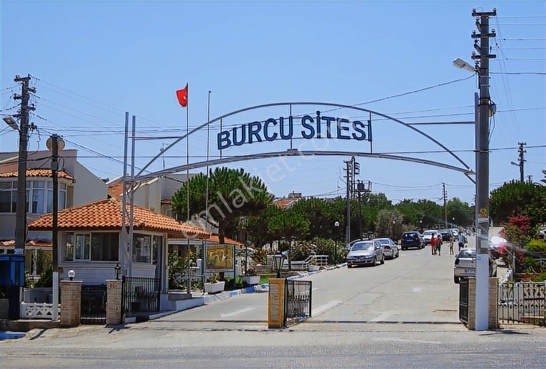 Çeşme Burcu Sitesinde Full Tadilatlı Büyük Bahçeli 3+1 Villa!!! — fotoğraf 34