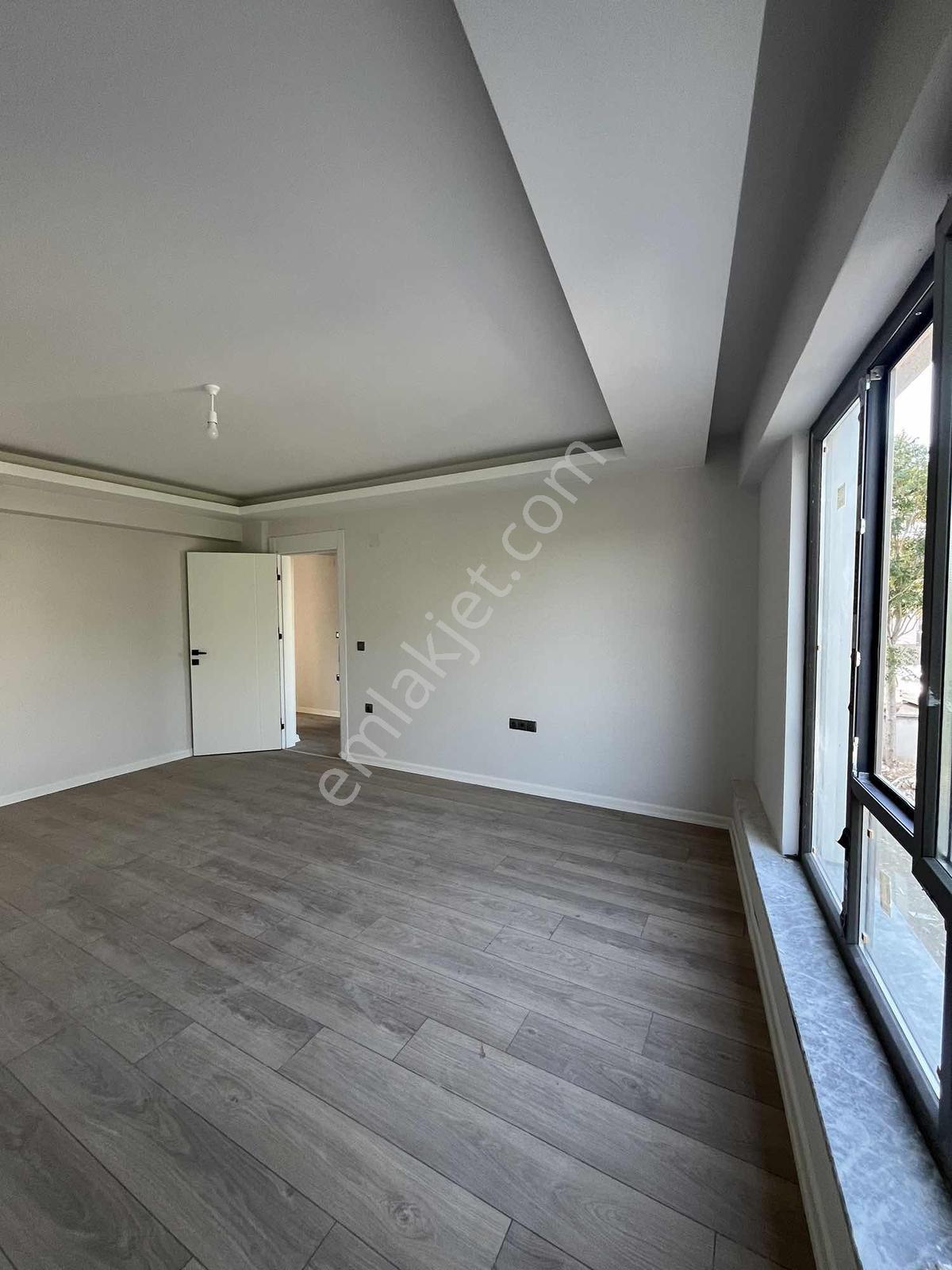 Özlüce'de Oturuma Hazır Satılık 2+1 Daire — fotoğraf 8