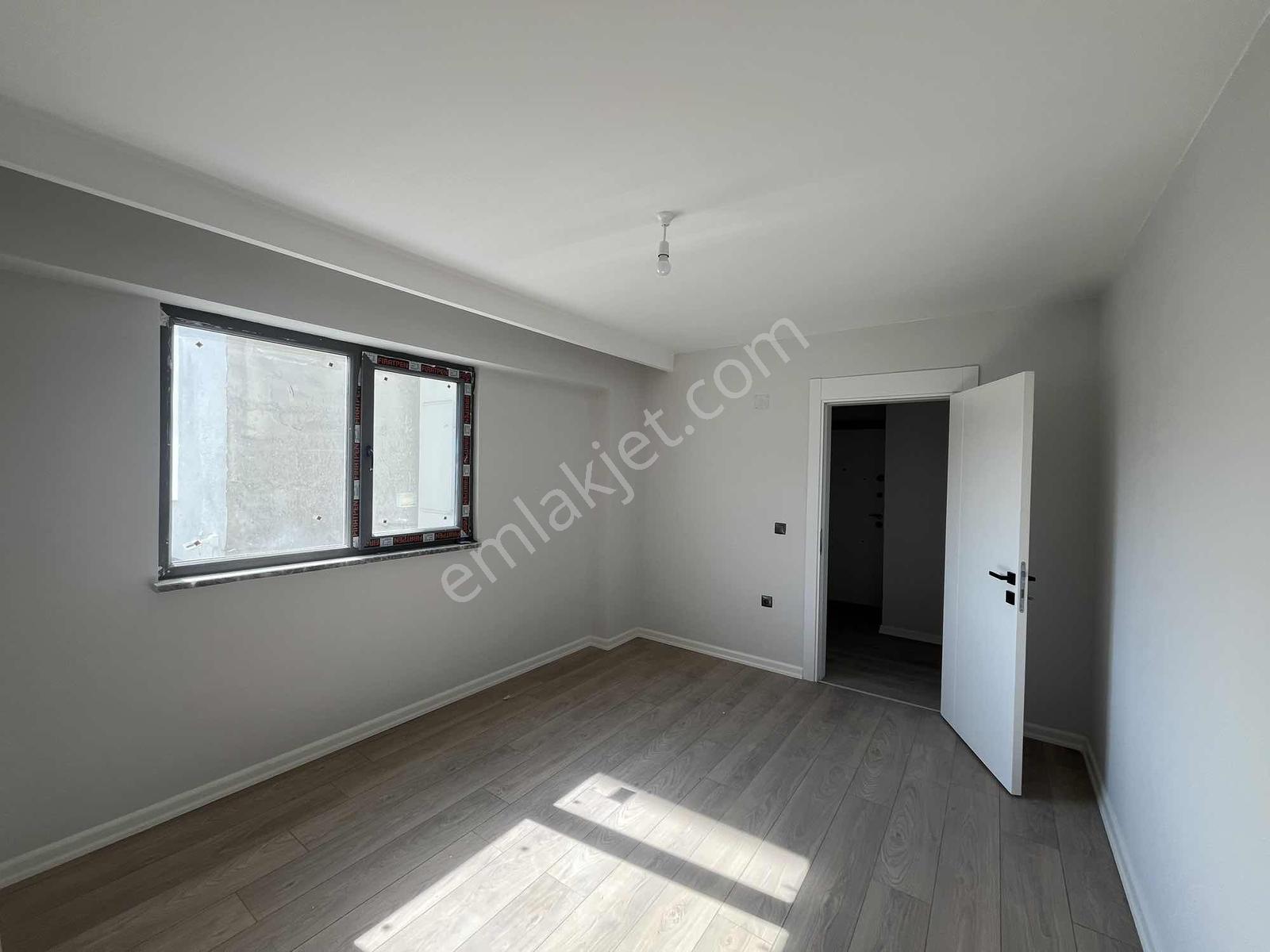 Özlüce'de Oturuma Hazır Satılık 2+1 Daire — fotoğraf 12