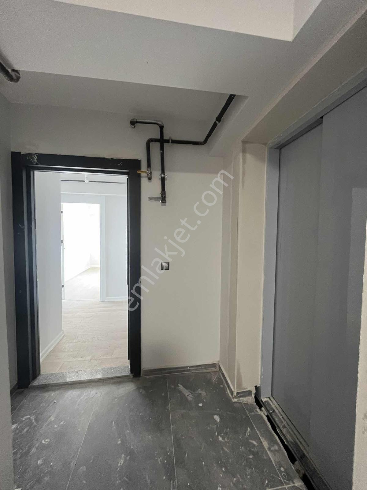 Özlüce'de Oturuma Hazır Satılık 2+1 Daire — fotoğraf 27