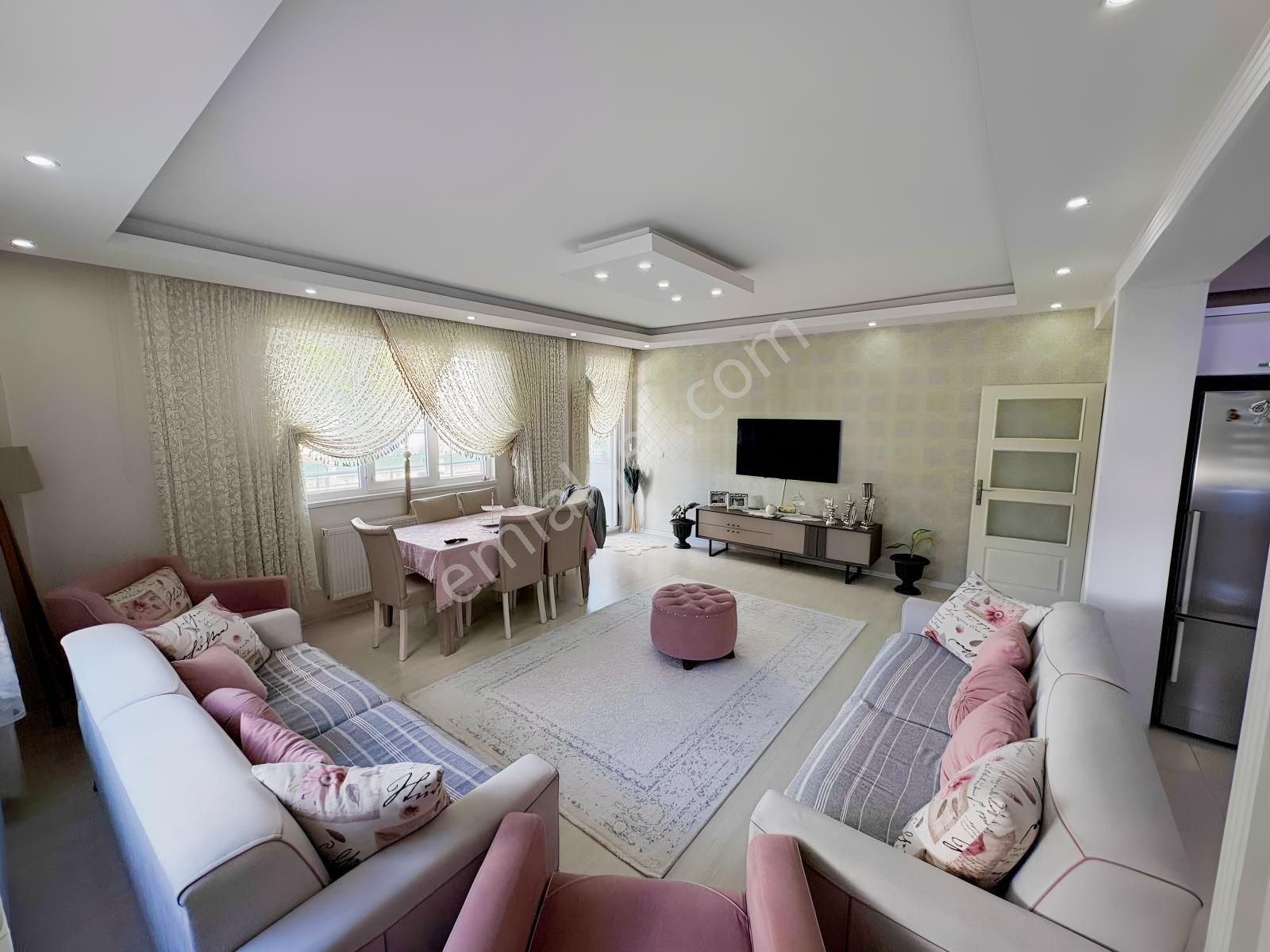 Rw Betadan Yüksel Sitesinde Satılık Daire — fotoğraf 3