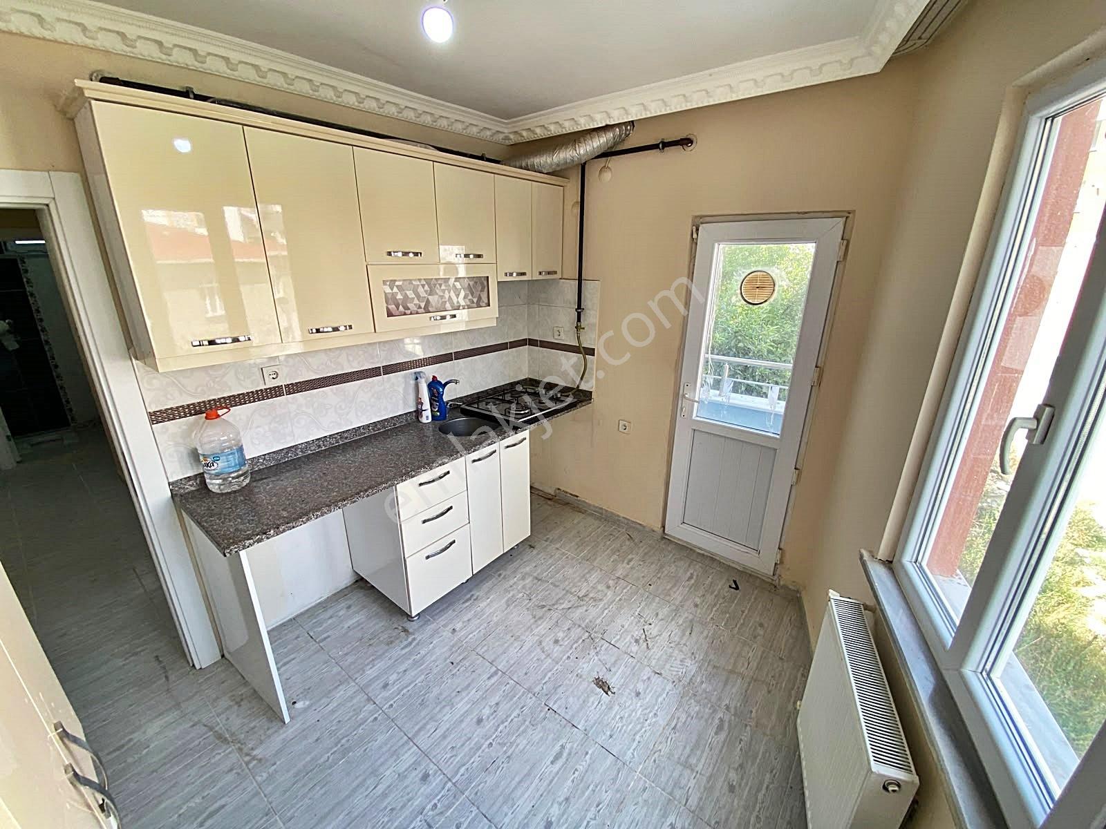 Az-er Yapı'dan Ara Kat 90m2 İskanlı Kombili Satılık 2+1 Daire!!! — fotoğraf 7