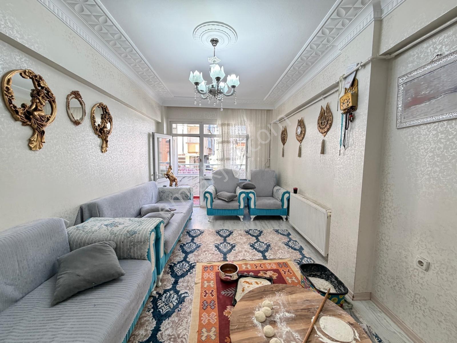 Tevfikbey'de 3 Katlı Binada 2+1 90m2 Masrafsız 1.kat Esra Emlak — fotoğraf 4