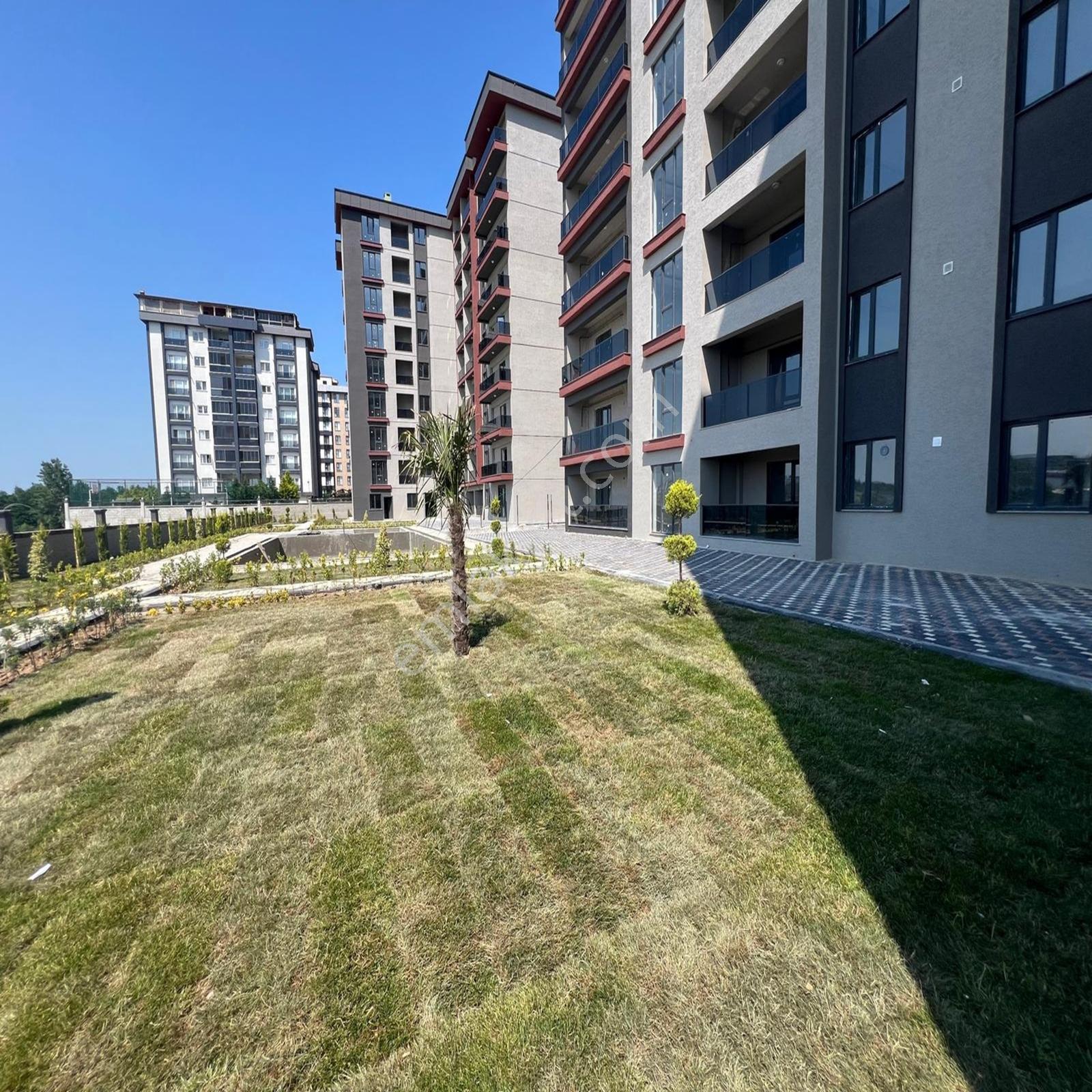 Yuvakuran'dan Center Avm Bölgesinde Lüx Havuzlu Site İçinde 1+1 — fotoğraf 13