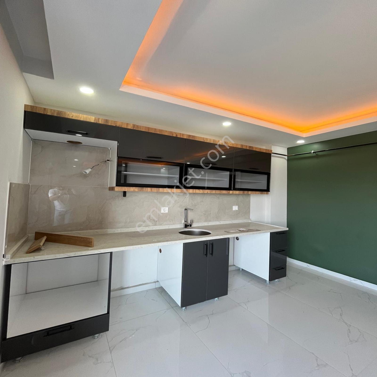 Yuvakuran'dan Center Avm Bölgesinde Lüx Havuzlu Site İçinde 1+1 — fotoğraf 23