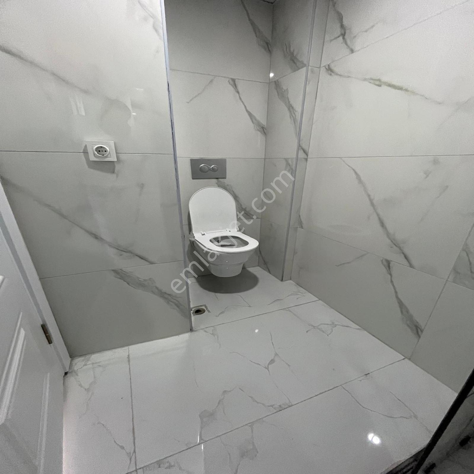 Yuvakuran'dan Center Avm Bölgesinde Lüx Havuzlu Site İçinde 1+1 — fotoğraf 35