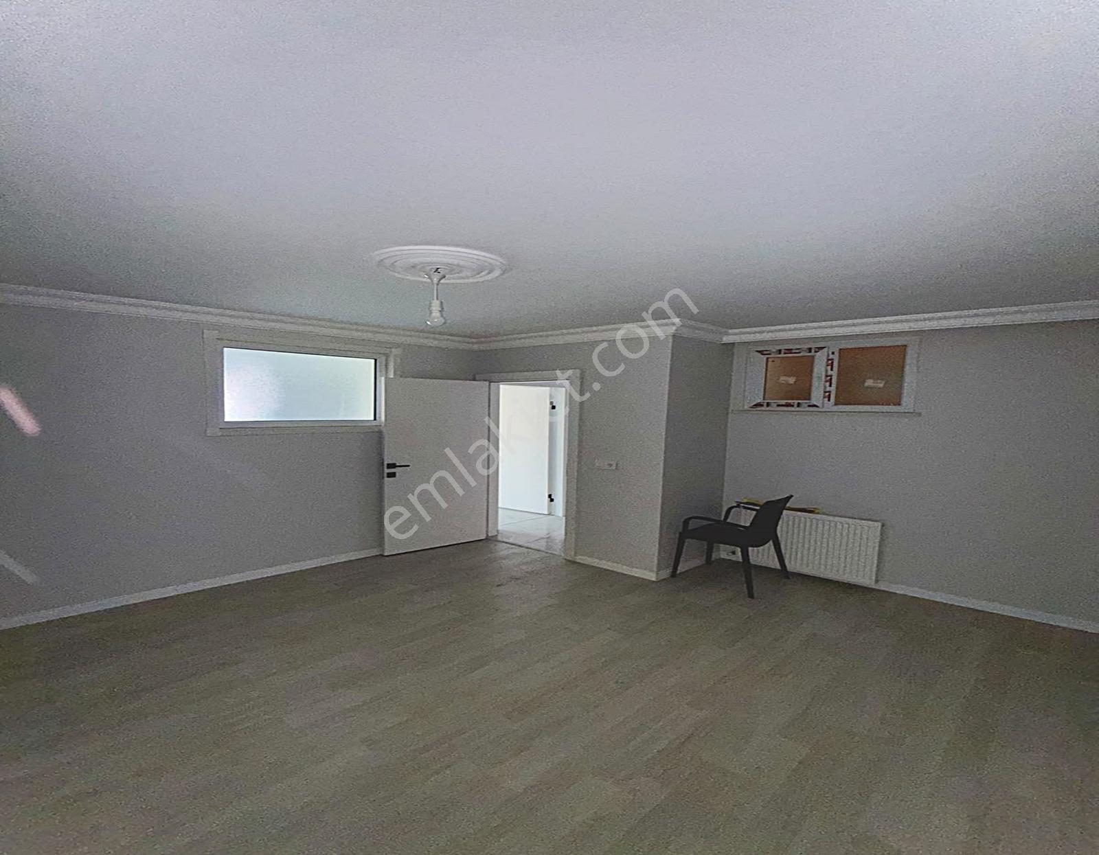 Beylikdüzü Arena'dan Yeşilkent Mahallesinde 2+1 Satılık Daire — fotoğraf 3