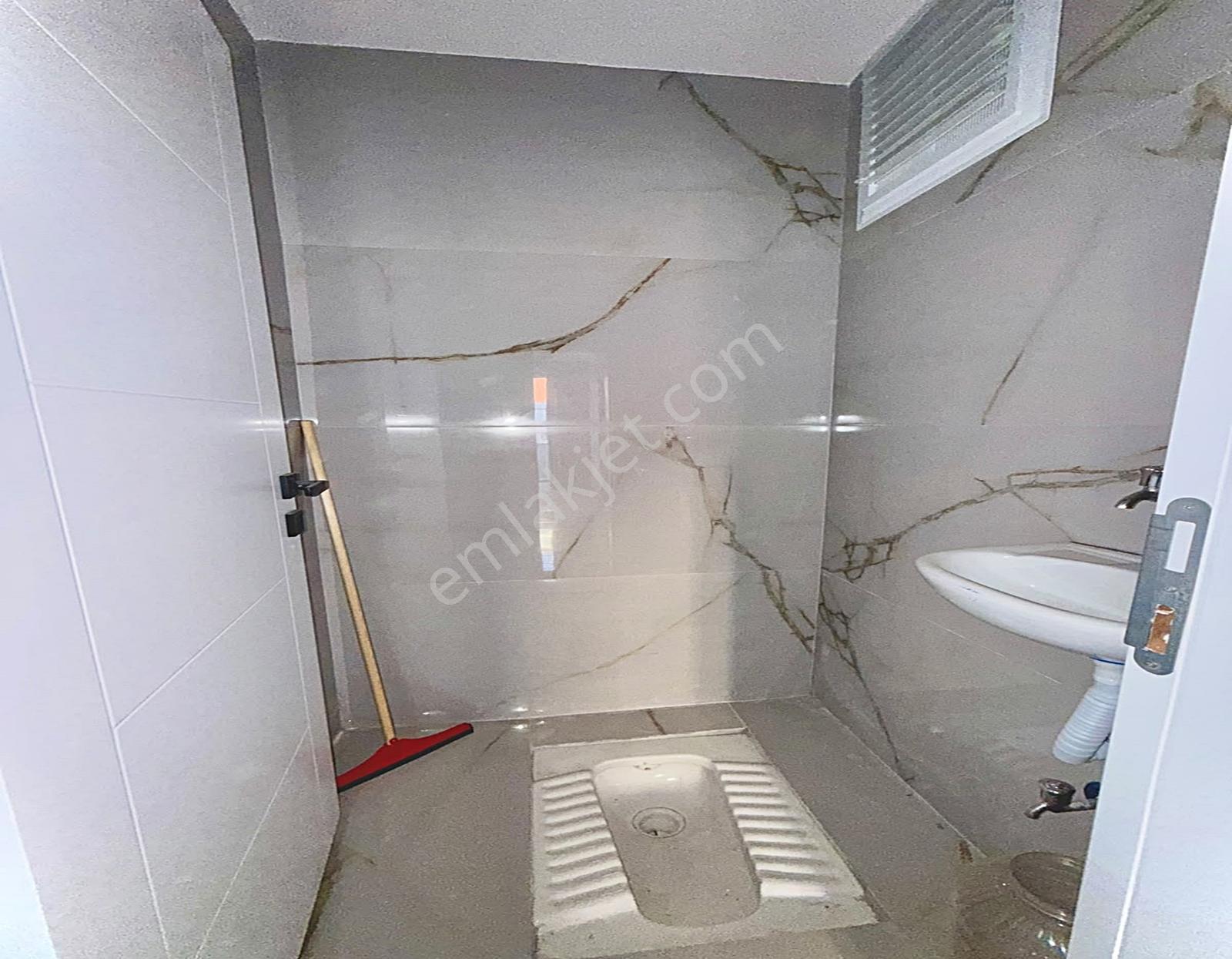 Beylikdüzü Arena'dan Yeşilkent Mahallesinde 2+1 Satılık Daire — fotoğraf 9