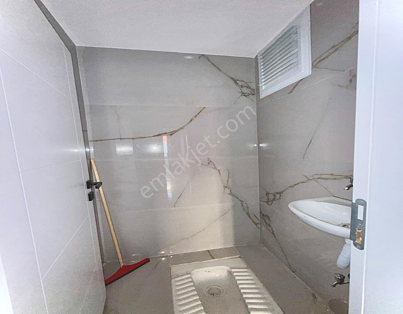 Beylikdüzü Arena'dan Yeşilkent Mahallesinde 2+1 Satılık Daire — fotoğraf 22