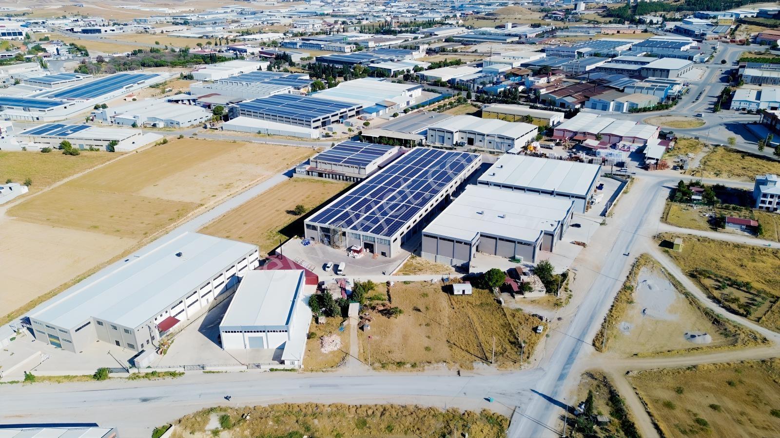 Century21 Net'ten Hacıeyüplü'de 4.380m² Satılık Köşe Parsel — fotoğraf 9