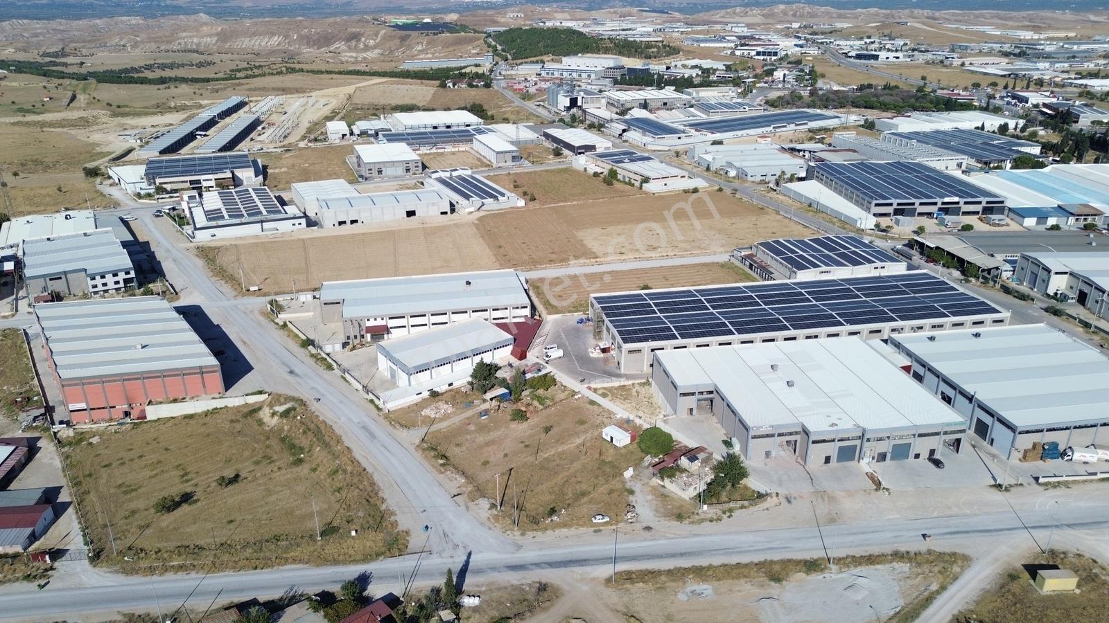 Century21 Net'ten Hacıeyüplü'de 4.380m² Satılık Köşe Parsel — fotoğraf 10