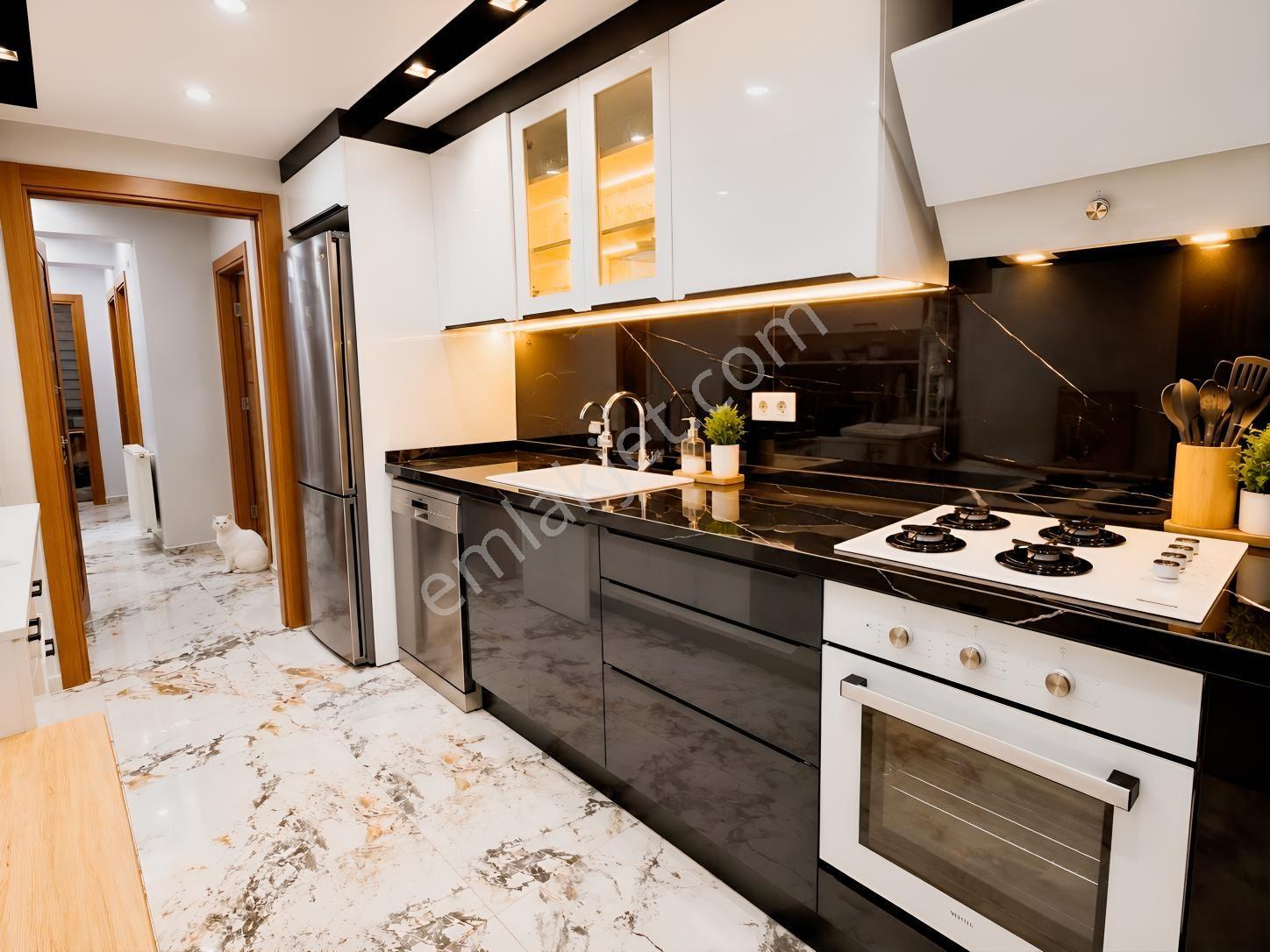 Akalın'dan Metin Oktay'da 3+1 | 130 M² | Ara Kat | Satılık Daire — fotoğraf 35