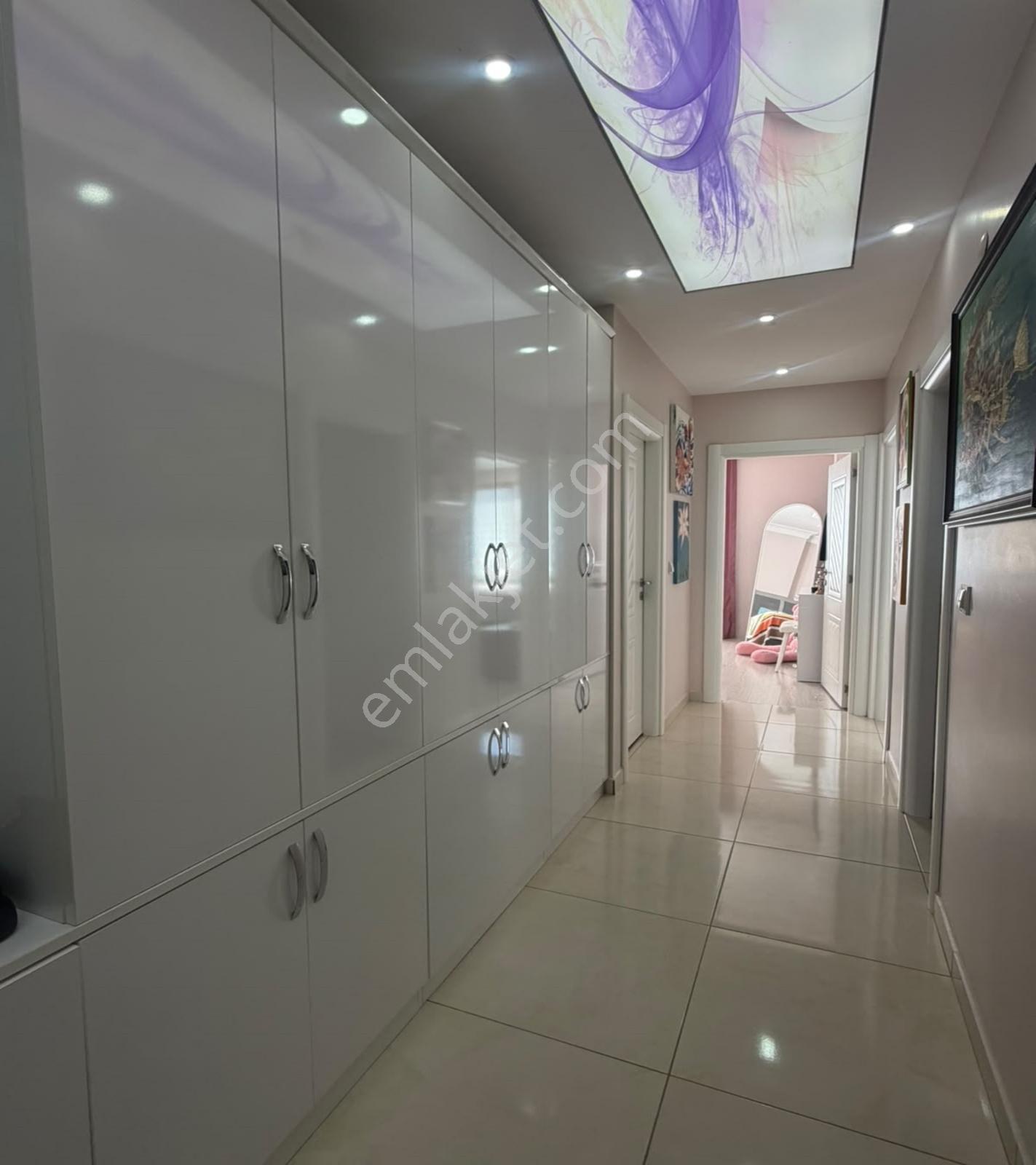 Yeşilovada Cennet Metrobüse 5 Dakika Mesafede Çok Geniş 3+1 — fotoğraf 27