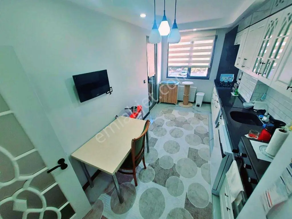 Uytundan Akçay'da Doğalgazlı Kapalı Otoparklı Arakat 2+1 Daire — fotoğraf 22